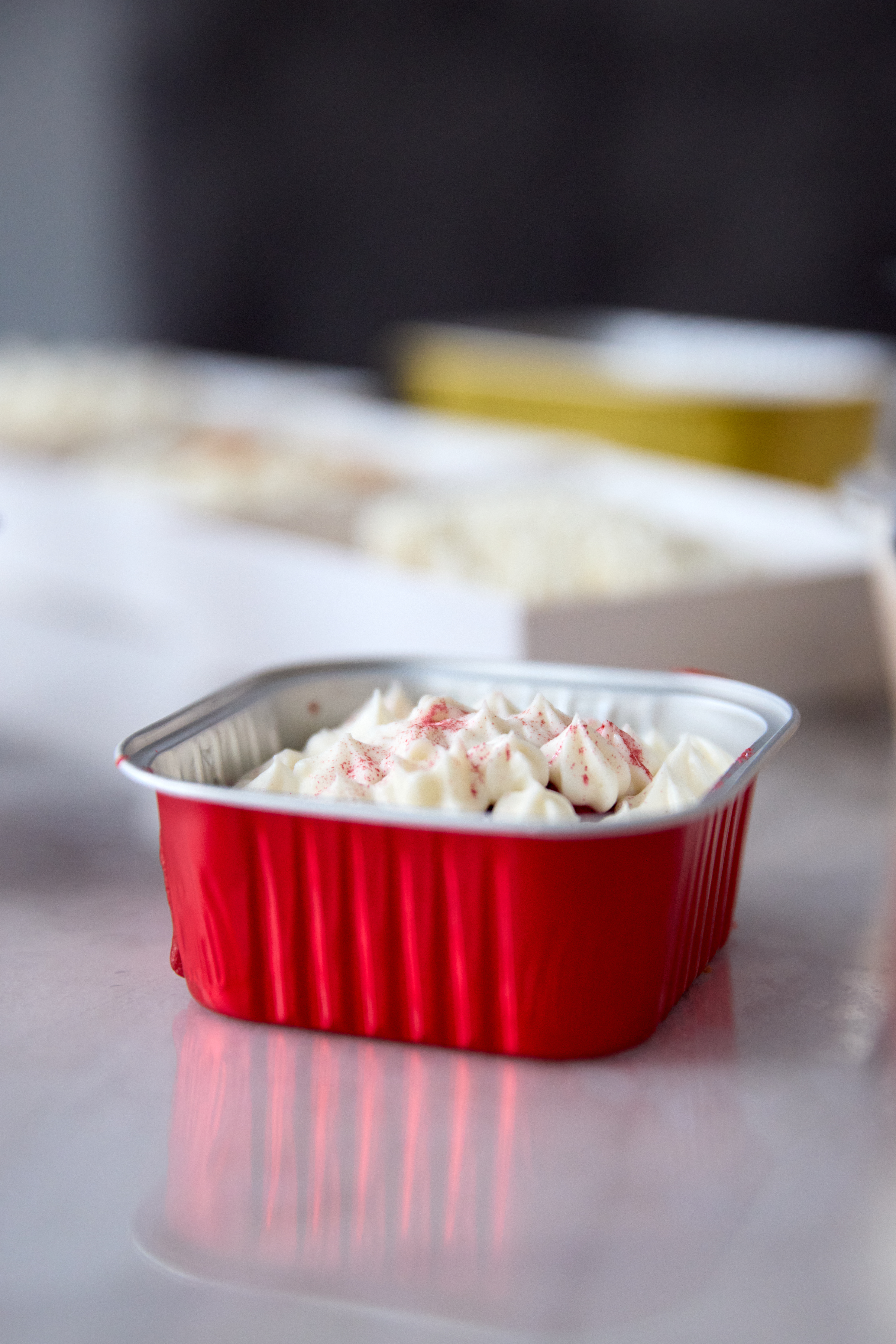 Red Velvet Mini Cake Tub